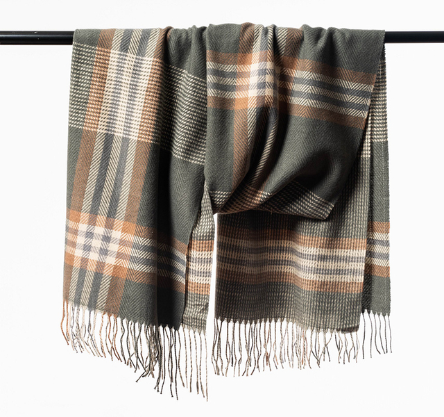 British Style Imitation Cashmere Versatile Plaid Fringed Scarf 110-2